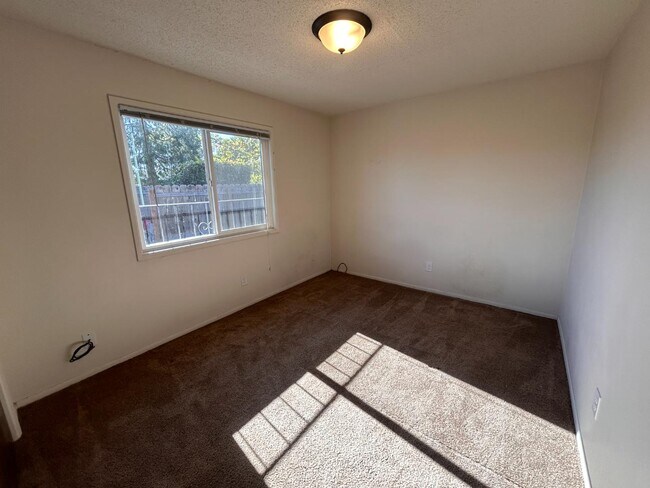 Foto del edificio - 225 N 8th St