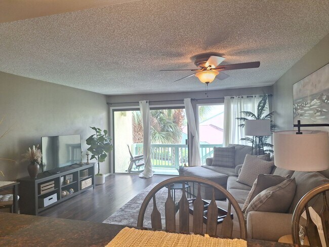 Building Photo - FURNISHED MONTHLY RENTAL - SUGAR MILL / PI...