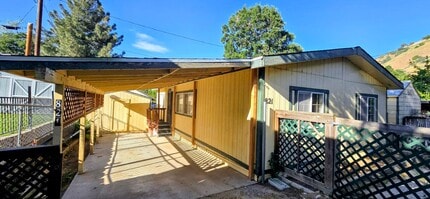Building Photo - 821 Lancer Way