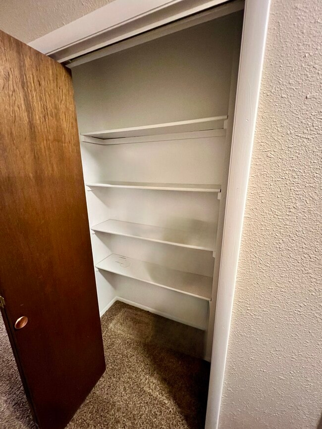 Building Photo - 1119 Yellowstone Ave