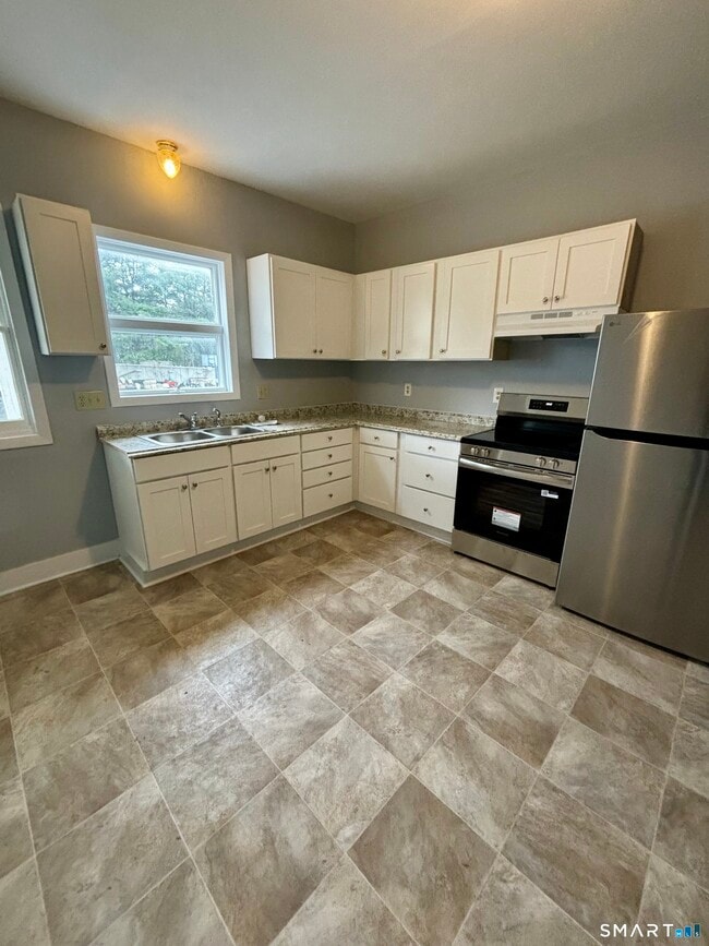 Foto del edificio - 411 Main St