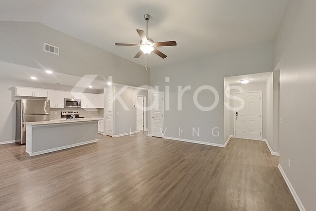 Building Photo - 118 Western Red Cedar Dr