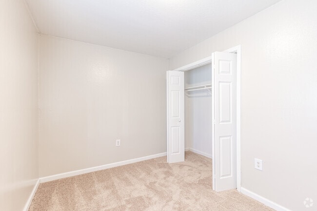 2BR, 1BA - Aubrey Apartments