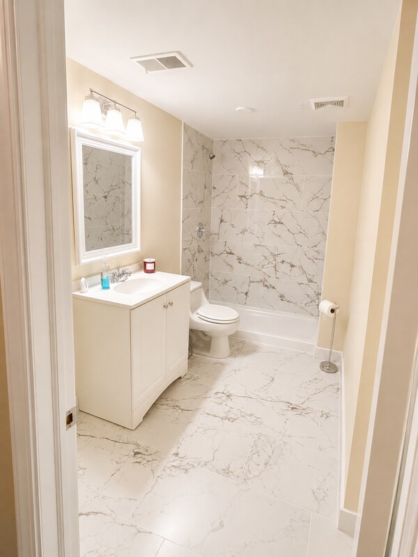 Foto del edificio - 4098 Camelot Ct