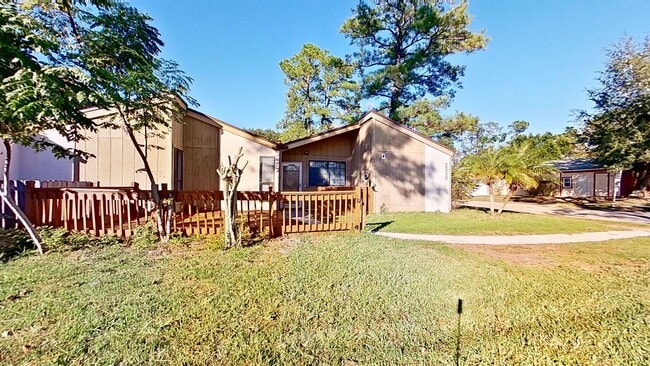 Photo - Great 3/2 patio home available now!