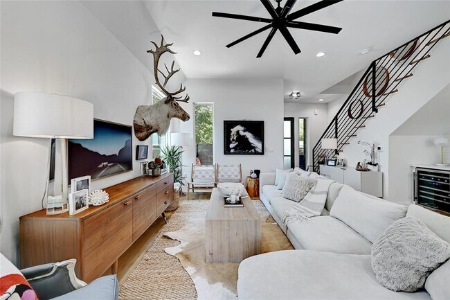 Foto del edificio - 2909 Kuhlman Ave