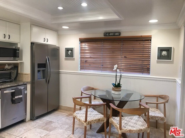Building Photo - 17158 Palisades Cir