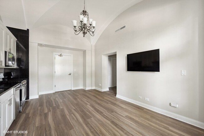 Foto del edificio - 3400 N Lake Shore Dr