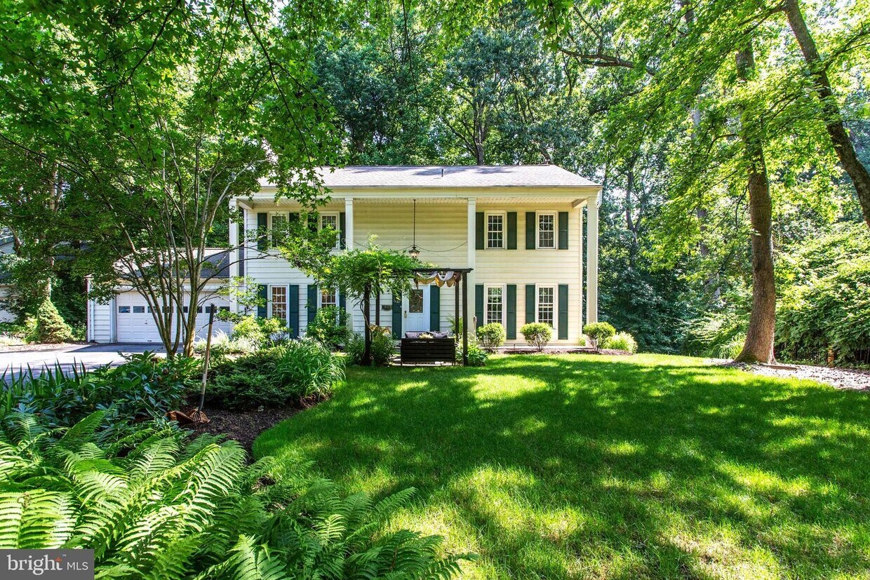 Primary Photo - 1805 Batten Hollow Rd