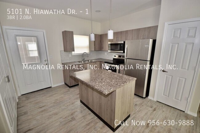 Foto del edificio - 5101 N Hiawatha Dr