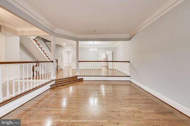 Foto del edificio - 8017 Rising Ridge Rd