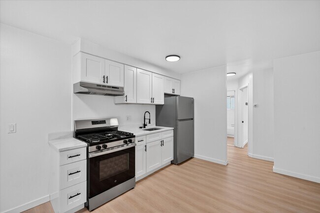 Cocina reformada - Shelby Meadows Apartments