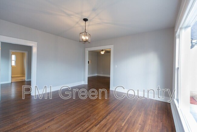 Foto del edificio - 215 W Pecan St