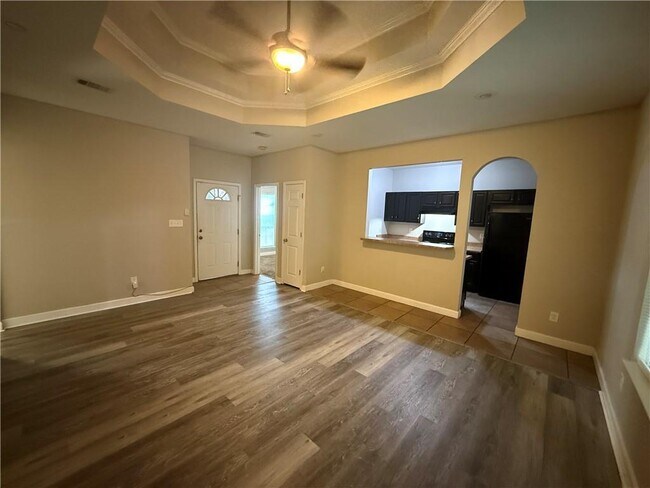 Foto del edificio - 150 Glenn Ave