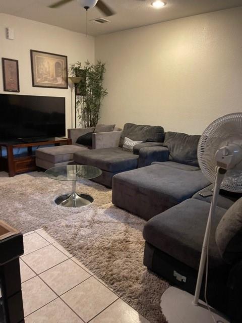 Foto del edificio - 8901 Parkfield Dr