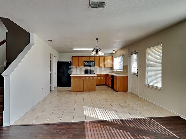 Foto del edificio - 2101 Hanakoa Falls Dr