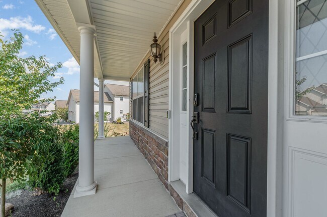 Building Photo - 6369 Knapp Dr