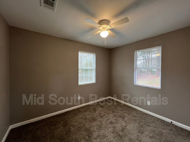 Foto del edificio - 3536 Ashford Rd