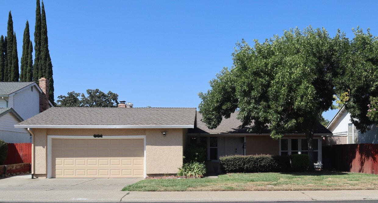 804 Cottonwood Dr, Roseville, CA 95661 House Rental in Roseville, CA
