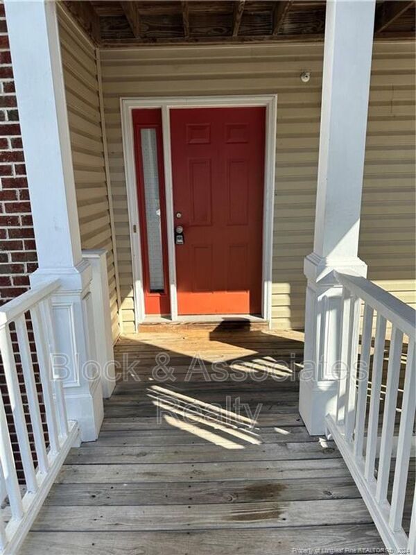 Foto principal - 400 Bubble Creek Ct