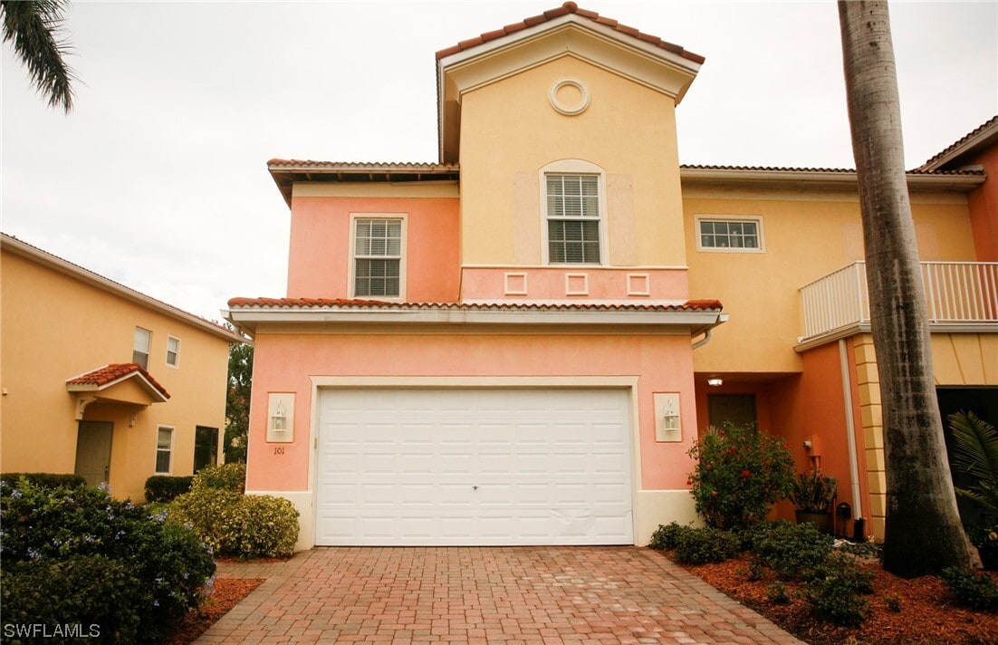 9810 Healthpark Cir, Fort Myers, FL 33908 Townhome Rentals in Fort