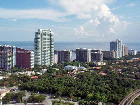Foto del edificio - 79 SW 12th St