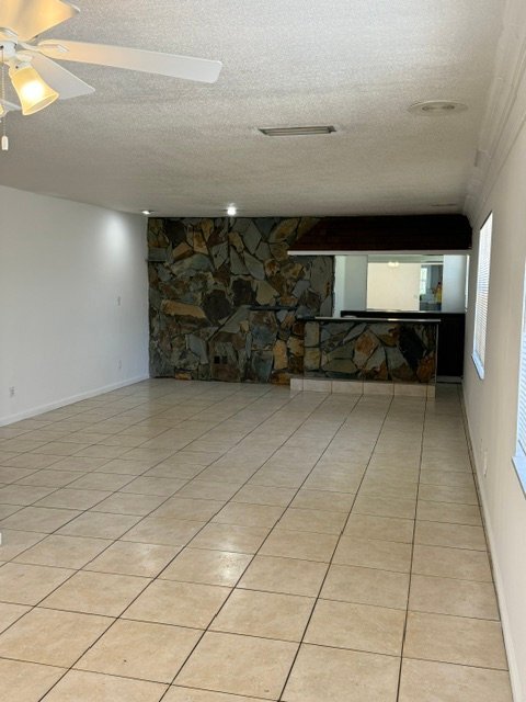 Foto del edificio - 1020 N 18th Ct