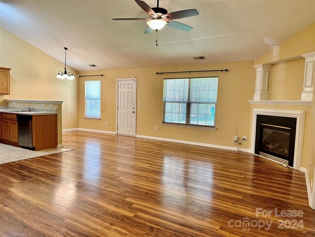 Building Photo - 6623 Sunman Rd