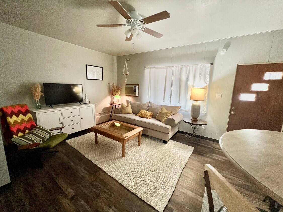 Foto principal - 420 19th St N