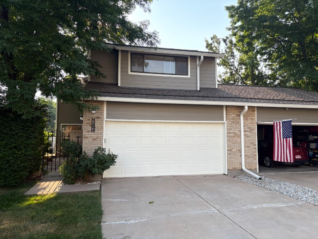 Building Photo - 7144 S Vine Cir E