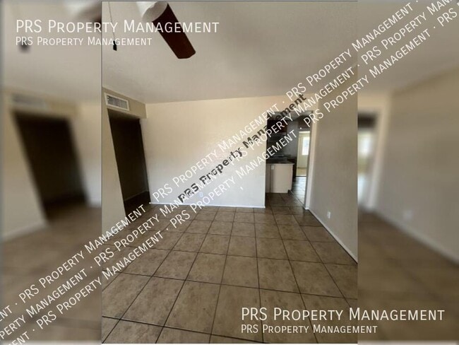 Building Photo - 1559 E Flower Cir