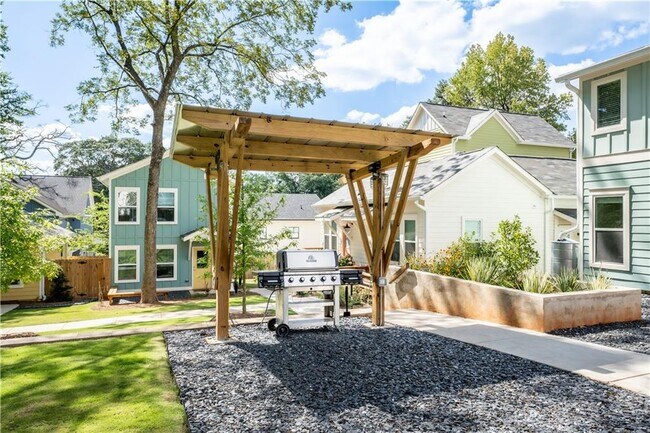 Foto del edificio - 1353 Finley St NE