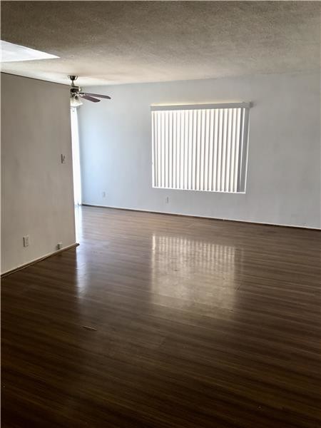 Foto del edificio - 1443 S Bundy Dr