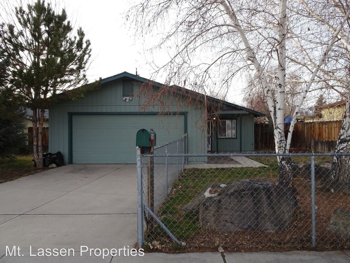 250 N Mesa St, Susanville, CA 96130 House Rental in Susanville, CA