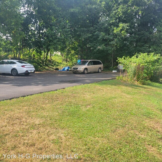Foto del edificio - 1 br, 1 bath House - 107 South Main Street...
