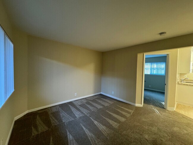 Foto del edificio - Nice first floor 1 bedroom 1 bath apartment available now!