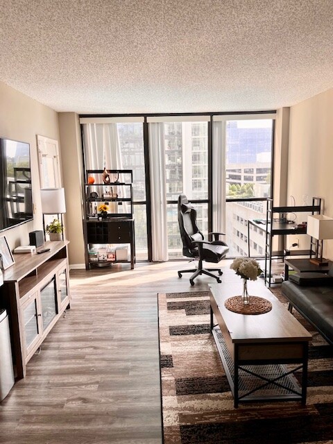 Foto del edificio - 1280 W Peachtree St NW