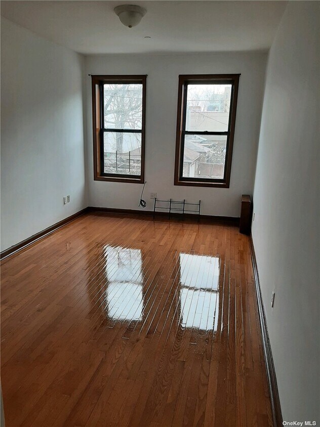 Primary Photo - 1110 Clarkson Ave