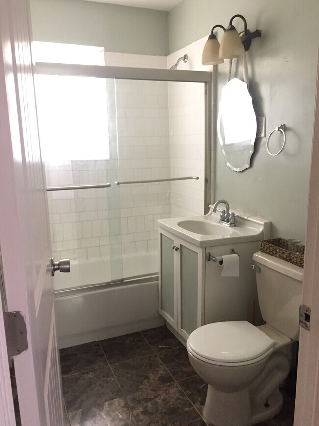 Bathroom - 6226 Pasteur Blvd