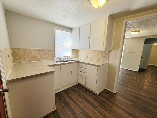 Foto del edificio - 1717 47th St