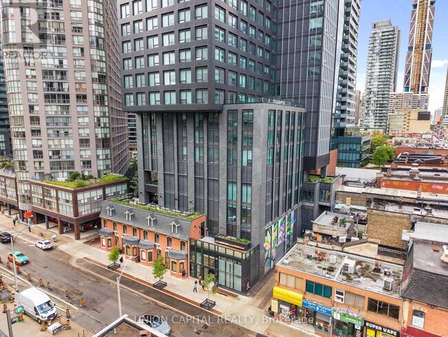 Building Photo - 8-LPH08 Wellesley St W