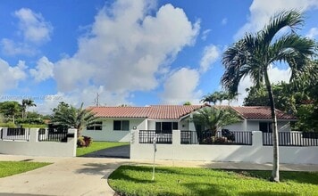 Building Photo - 4499 SW 14th St