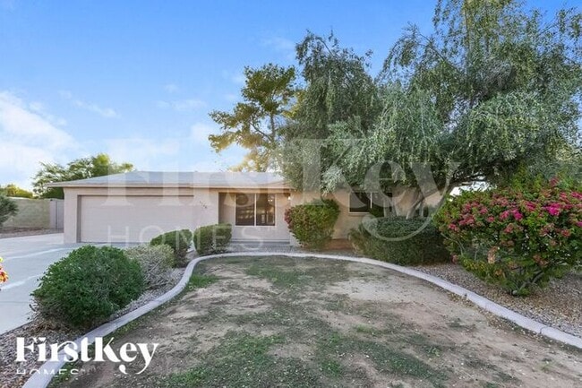 Building Photo - 5106 S Fairfield Dr