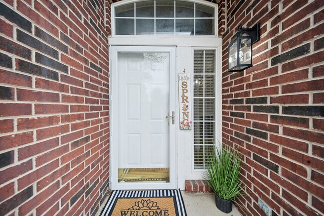 Foto del edificio - Remodeled 2 story in desired Stone Mill Br...
