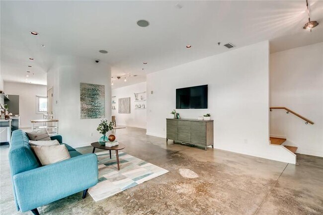 Foto del edificio - 455 Glen Iris Dr NE