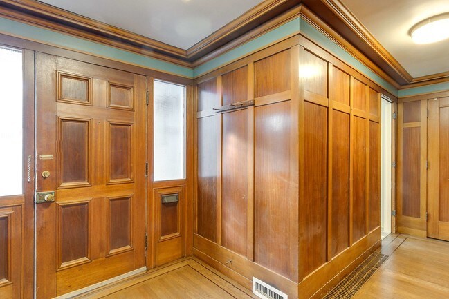 Foto del edificio - 3271 Kempton Ave