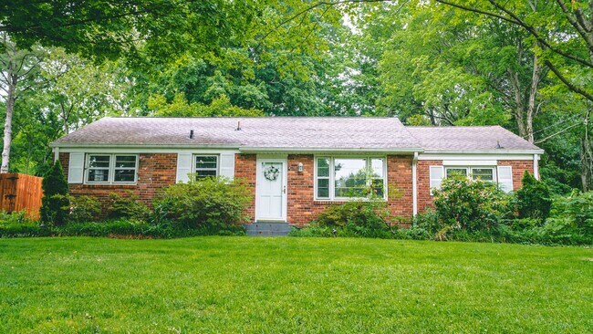 Foto del edificio - Four bedroom in Nashville