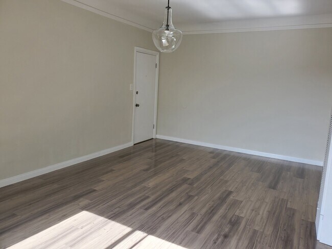Foto del edificio - 844 N Hoover St