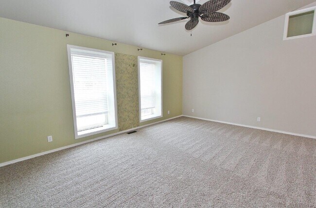 Foto del edificio - 6153 N Portsmouth Ave
