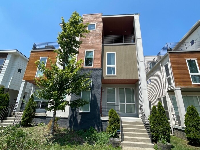 West Nashville home with easy access to do... House for Rent in